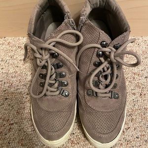 Lace Up/Zipper Sneakers